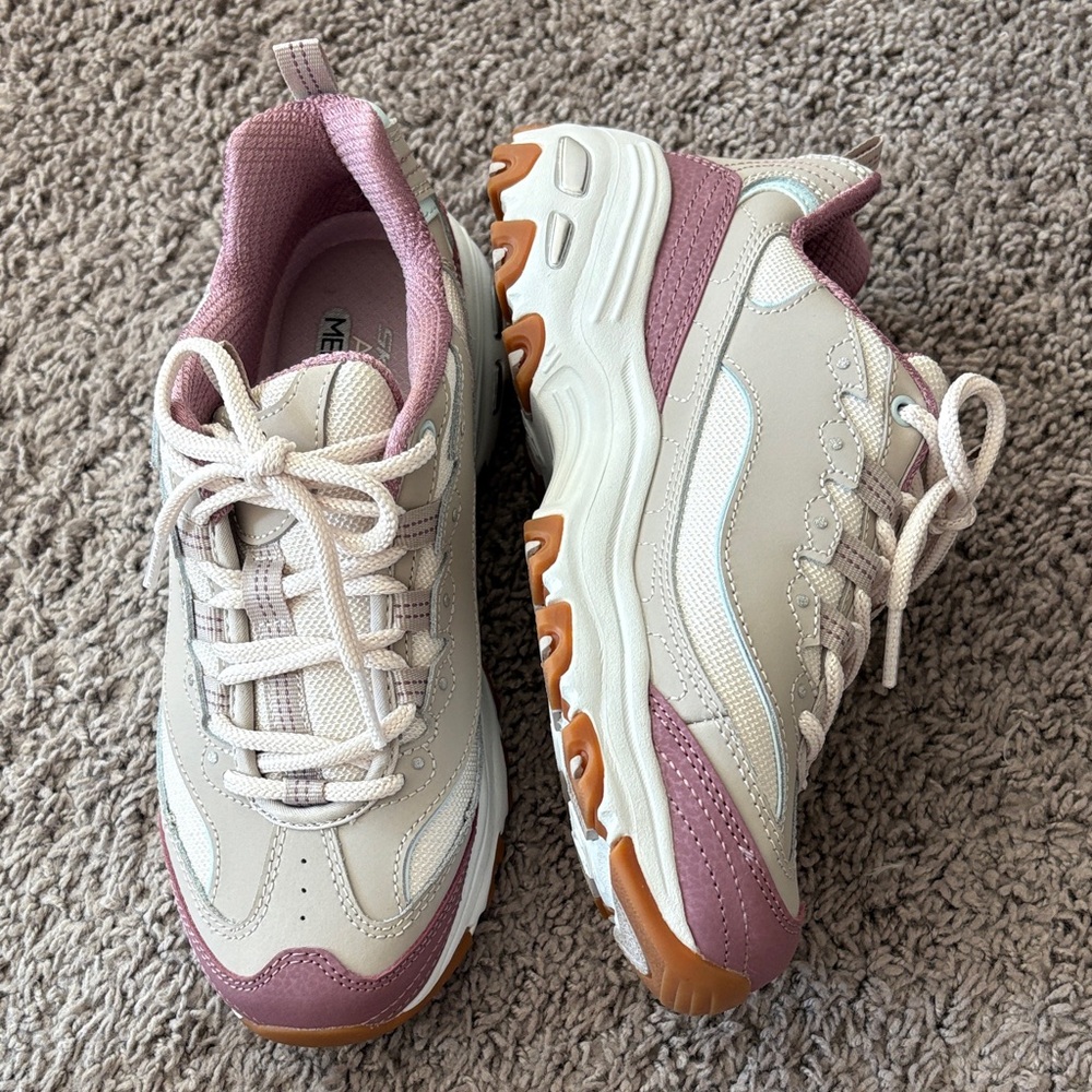 Skechers Women's Cream and Pink Sneakers  memory foam.